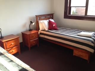 The Cooks Hill Hotel - Grafton Accommodation 1