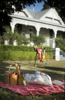 The Villa - Country House Retreat - Grafton Accommodation 15
