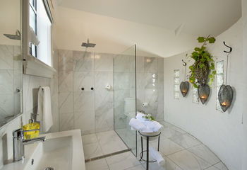 The Villa - Country House Retreat - Grafton Accommodation 19