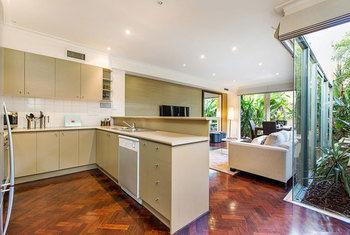 Apartment2c - Tribeca - Grafton Accommodation 12