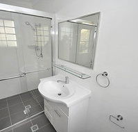 Balmain 1 Mont Furnished Apartment - Grafton Accommodation