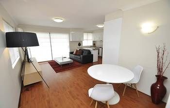 Balmain 3 Mont Furnished Apartment - Grafton Accommodation 6