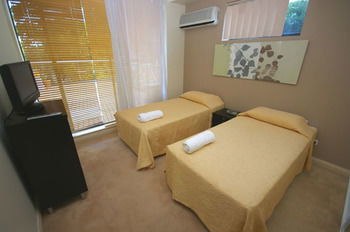 Homebush 57 Ben Furnished Apartment - Grafton Accommodation 6
