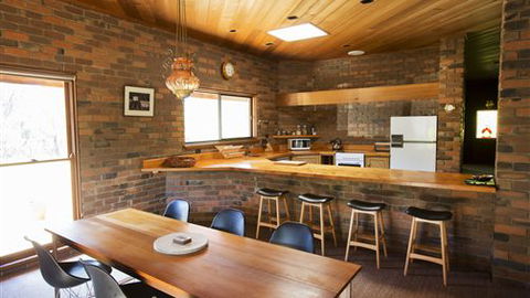 The Eagles Nest - Grafton Accommodation 0