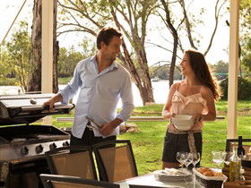 Cascades On The River - Grafton Accommodation 1