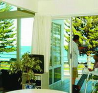Encounter House - Grafton Accommodation