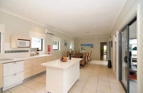 CeeSpray On Owen - Grafton Accommodation 6