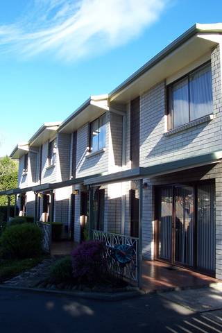 Davey Place Holiday Town Houses - Grafton Accommodation 0