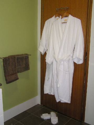 Dayboro Cottages & Llama Walks - Grafton Accommodation 3