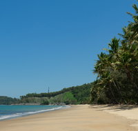 Ellis Beach Oceanfront Bungalows  Caravan Pk - Grafton Accommodation