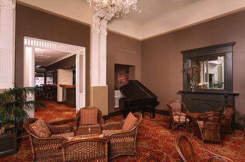 Hadley's Orient Hotel - Grafton Accommodation 9