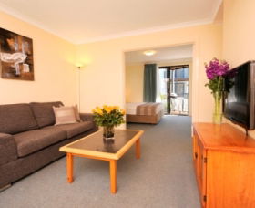 Assured Waterside Apartments - Grafton Accommodation 3