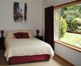 Acacia Park Farm House - Grafton Accommodation 2