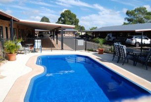 Ascot Lodge Motor Inn Kingaroy - Grafton Accommodation 2