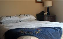 Mount Christopherson Retreat - Grafton Accommodation 4