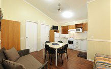 Andrea's Houses - Frangipani House - Grafton Accommodation 2