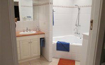 Jervis Bay Holidays - Grafton Accommodation 3