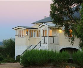 The Grove Cottage - Grafton Accommodation 1