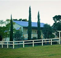 Milford Country Cottages - Grafton Accommodation