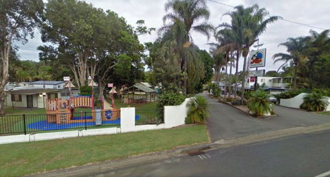 Smuggler's Cove Holiday Village - Grafton Accommodation 4