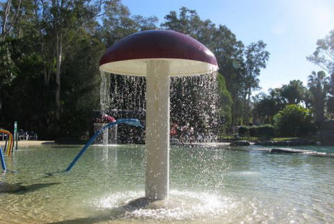 Smuggler's Cove Holiday Village - Grafton Accommodation 6