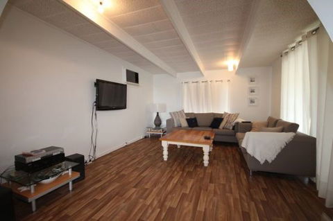 LJ Hooker Goolwa Holiday Rentals - 42 Underwood Avenue, Goolwa Beach - Grafton Accommodation 10