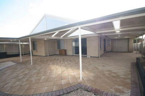 LJ Hooker Goolwa Holiday Rentals - 42 Underwood Avenue, Goolwa Beach - Grafton Accommodation 23