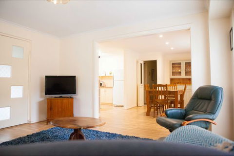 Unit 2 - Grafton Accommodation 1