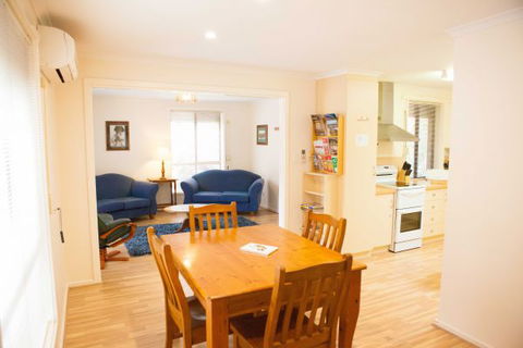 Unit 2 - Grafton Accommodation 3