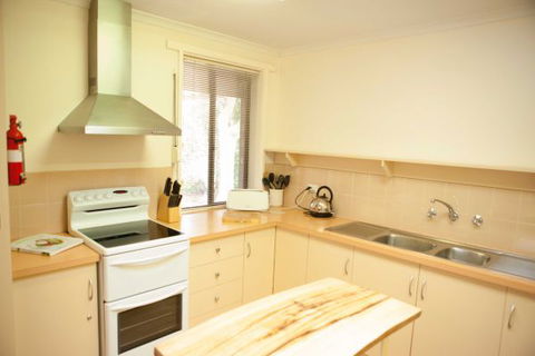 Unit 2 - Grafton Accommodation 5