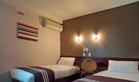 Y Hotel City South - Grafton Accommodation 3