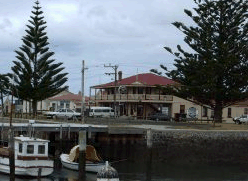 Port Albert Hotel - Grafton Accommodation