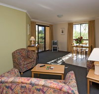 Kingston Court Serviced Apartments - Grafton Accommodation