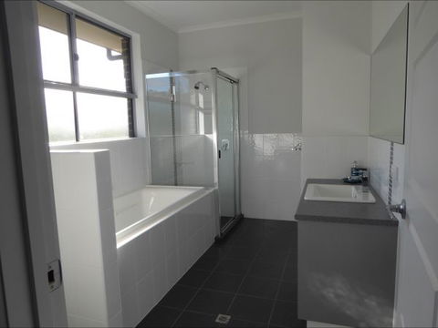 Adelaide Holiday House - Grafton Accommodation 7