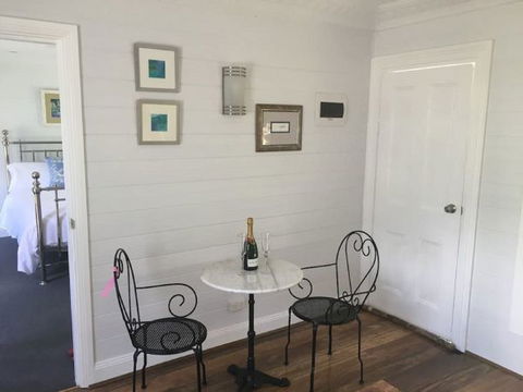 Drayshed Cottage - Grafton Accommodation 3