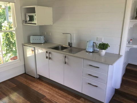 Drayshed Cottage - Grafton Accommodation 6