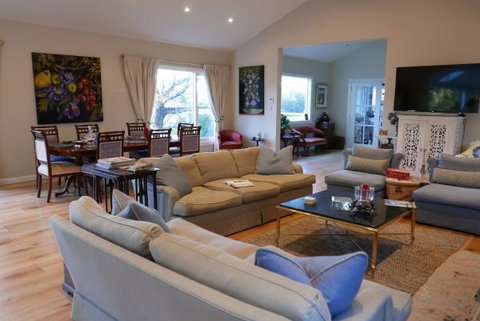 Fernhill Chestnut Farm - Grafton Accommodation 3