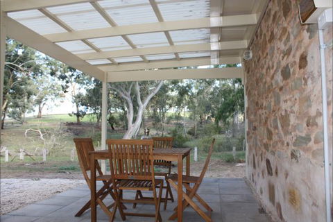 Hughes Park Cottage & Weddings - Grafton Accommodation 6