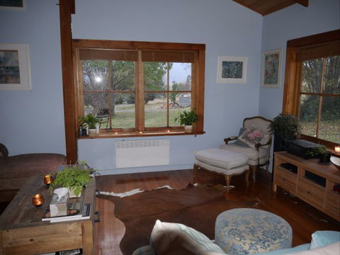 La Perrie Chalet Bed And Breakfast - Grafton Accommodation 5