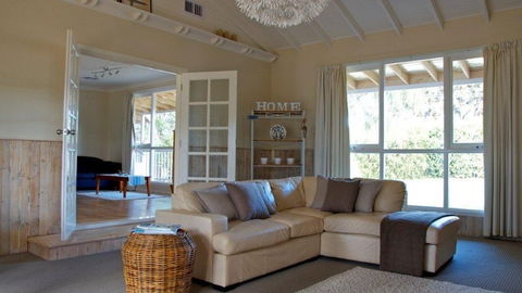 Sweetman Cottage - Grafton Accommodation 0