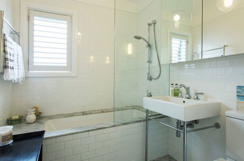 Stylish Interiors In The Bay - Grafton Accommodation 7