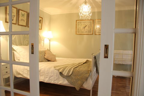 Azalea Cedar-Rose Villa - Grafton Accommodation 3