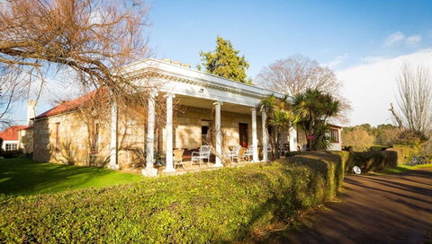 Ratho Farm - Grafton Accommodation 0