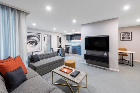 Deco Hotel Canberra - Grafton Accommodation 8
