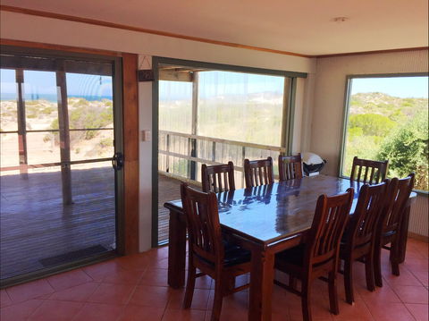 Fowlers Bay Beach House - Grafton Accommodation 4