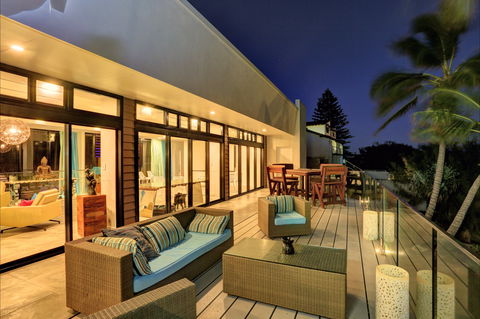 ZEN Beach Retreat - Grafton Accommodation 5