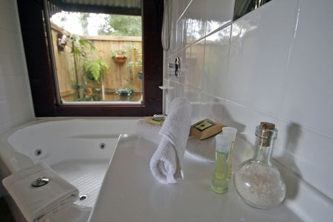 Bendles Cottages And Country Villas - Grafton Accommodation 2