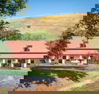 Brigham House - Tooma