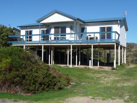 Flying Dutchmen - Grafton Accommodation 0