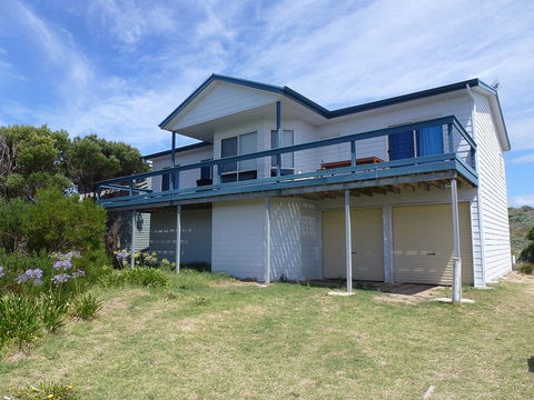 Flying Dutchmen - Grafton Accommodation 1